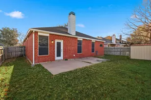 1048 Harriman Dr, Saginaw, TX 76131 - Photo 21