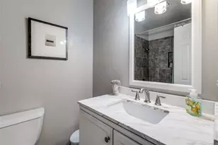 13332 Pandora Cir, Dallas, TX 75238 - Photo 21