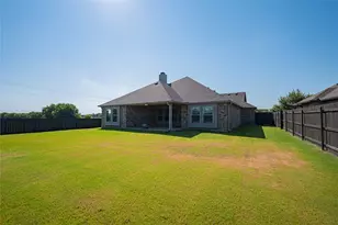 918 Edinburgh Dr, McGregor, TX 76657 - Photo 19