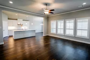 918 Edinburgh Dr, McGregor, TX 76657 - Photo 5