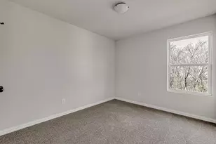 333 N Field St, Burleson, TX 76028 - Photo 21