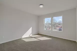 333 N Field St, Burleson, TX 76028 - Photo 33