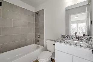 333 N Field St, Burleson, TX 76028 - Photo 17