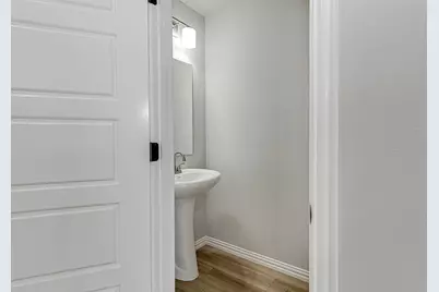 333 N Field Street, Burleson, TX 76028 - Photo 13