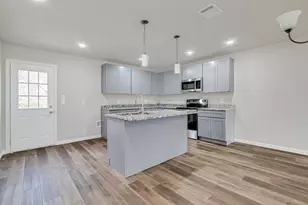 333 N Field St, Burleson, TX 76028 - Photo 33