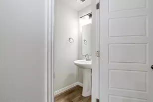 333 N Field St, Burleson, TX 76028 - Photo 37