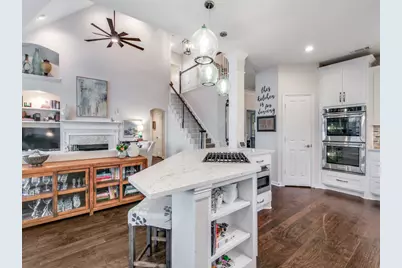 2710 Cobblestone Drive, Grapevine, TX 76051 - Photo 9