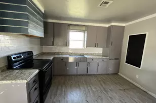 243 Sparks Dr, Evant, TX 76525 - Photo 5