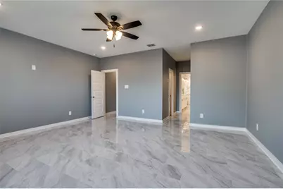 301 S Stewart Avenue, Lancaster, TX 75146 - Photo 15