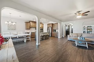 991 E Villas Ct, Lewisville, TX 75067 - Photo 7