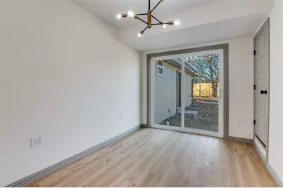 918 SW 4th Street, Grand Prairie, TX 75051 - Photo 11