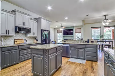 214 Deer Creek Drive, Aledo, TX 76008 - Photo 9