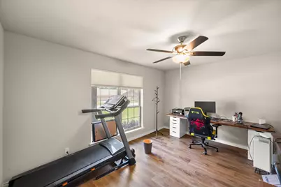 4904 Fall River Drive, Fort Worth, TX 76103 - Photo 9