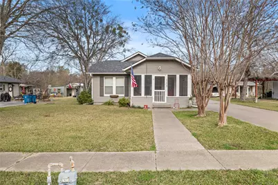 113 Woodland Street, Malakoff, TX 75148 - Photo 1