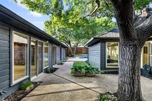 9415 Hill View Dr, Dallas, TX 75231 - Photo 33