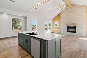 7316 N Sundance Dr, Joshua, TX 76058 - Photo 13