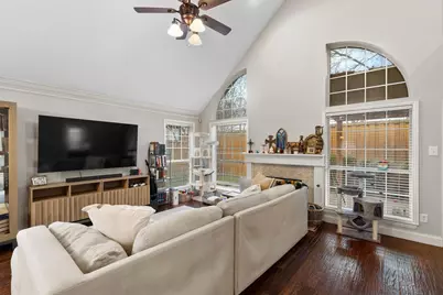 14584 Evergreen Court, Addison, TX 75001 - Photo 5