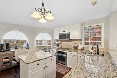 14584 Evergreen Court, Addison, TX 75001 - Photo 11