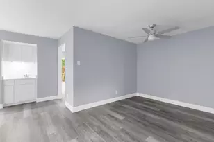 2222 Salem Dr, Carrollton, TX 75006 - Photo 11