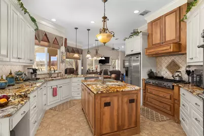 8000 Echo Hills Court S, Benbrook, TX 76126 - Photo 11