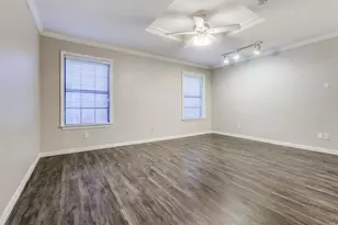 10127 Chisholm Trail, Dallas, TX 75243 - Photo 19