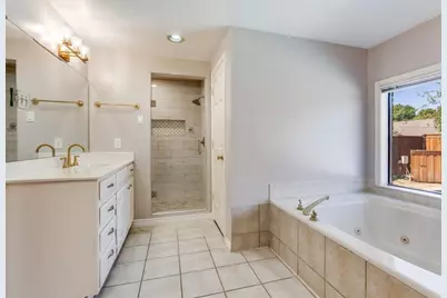 10127 Chisholm Trail, Dallas, TX 75243 - Photo 15