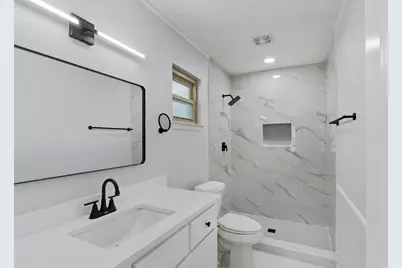 1514 Bogarte Drive, Grand Prairie, TX 75051 - Photo 17