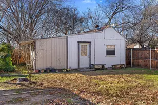 1514 Bogarte Dr, Grand Prairie, TX 75051 - Photo 29