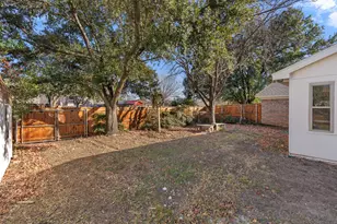 1514 Bogarte Dr, Grand Prairie, TX 75051 - Photo 27