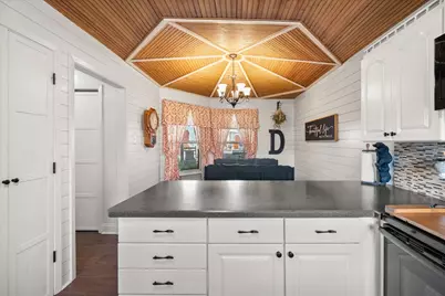 230 Hampton Avenue, Corsicana, TX 75110 - Photo 9