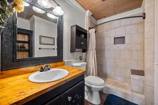 230 Hampton Ave, Corsicana, TX 75110 - Photo 21