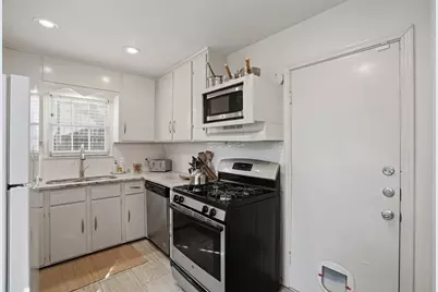 9841 Lakemont Drive, Dallas, TX 75220 - Photo 3