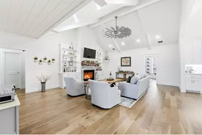 245 La Cresta Lane, Mineral Wells, TX 76067 - Photo 5