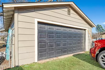 130 W Division Street, Blossom, TX 75416 - Photo 19