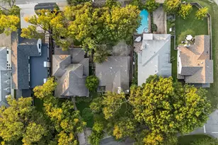 7937 Deer Trail Dr, Dallas, TX 75238 - Photo 37