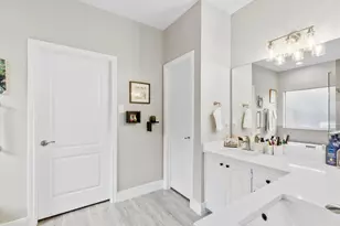 4008 Sherry Ln, Addison, TX 75001 - Photo 17