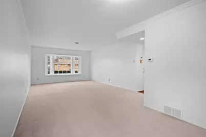 9651 Leaside Drive, Dallas, TX 75238 - Photo 5