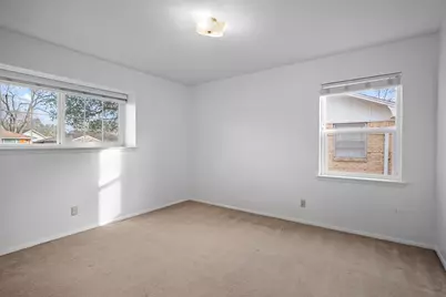 9651 Leaside Drive, Dallas, TX 75238 - Photo 17