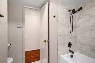 9651 Leaside Drive, Dallas, TX 75238 - Photo 15