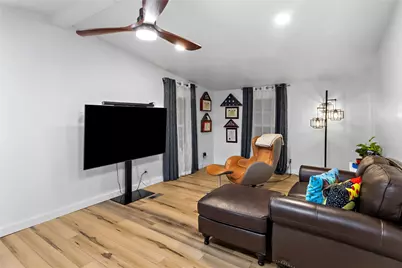 268 Lake Shadow Drive, Gun Barrel City, TX 75156 - Photo 21