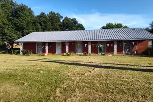 806 E Tyler St, Mexia, TX 76667 - Photo 1