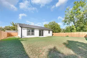 309 W Beckham Street W, Sulphur Springs, TX 75482 - Photo 27