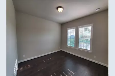 2846 Lotus, Carrollton, TX 75007 - Photo 11