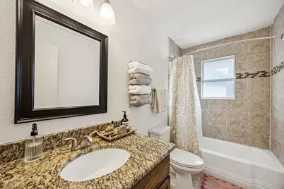 12606 Templeton Trail, Farmers Branch, TX 75234 - Photo 15