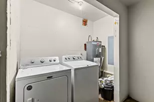 322 S Barbara, Lacy Lakeview, TX 76705 - Photo 15