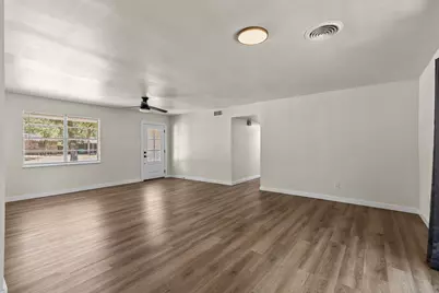 322 S Barbara, Lacy Lakeview, TX 76705 - Photo 21