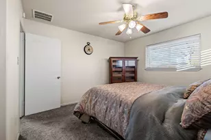 1701 S Lillis Ln, Denison, TX 75020 - Photo 25