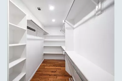 2221 Meadowstone Drive, Carrollton, TX 75006 - Photo 13