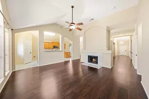 6718 Meadowcrest Dr, Arlington, TX 76002 - Photo 11