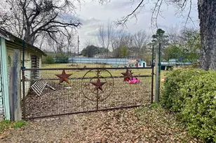 1023 N Spring St, Grand Saline, TX 75140 - Photo 23